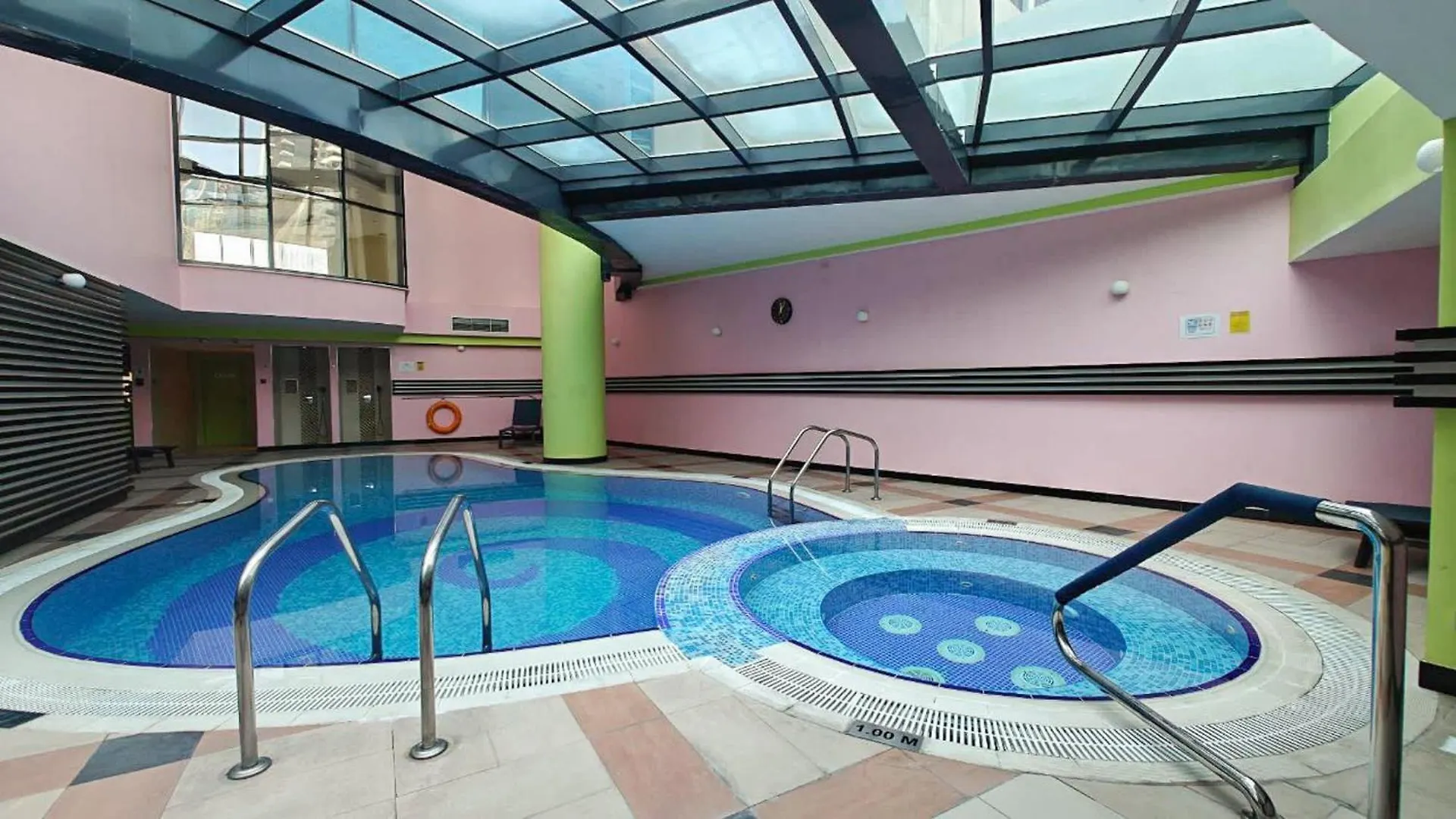 Delightful 2-Bedrooms Apartment With Homey Charm In Dubai Marina