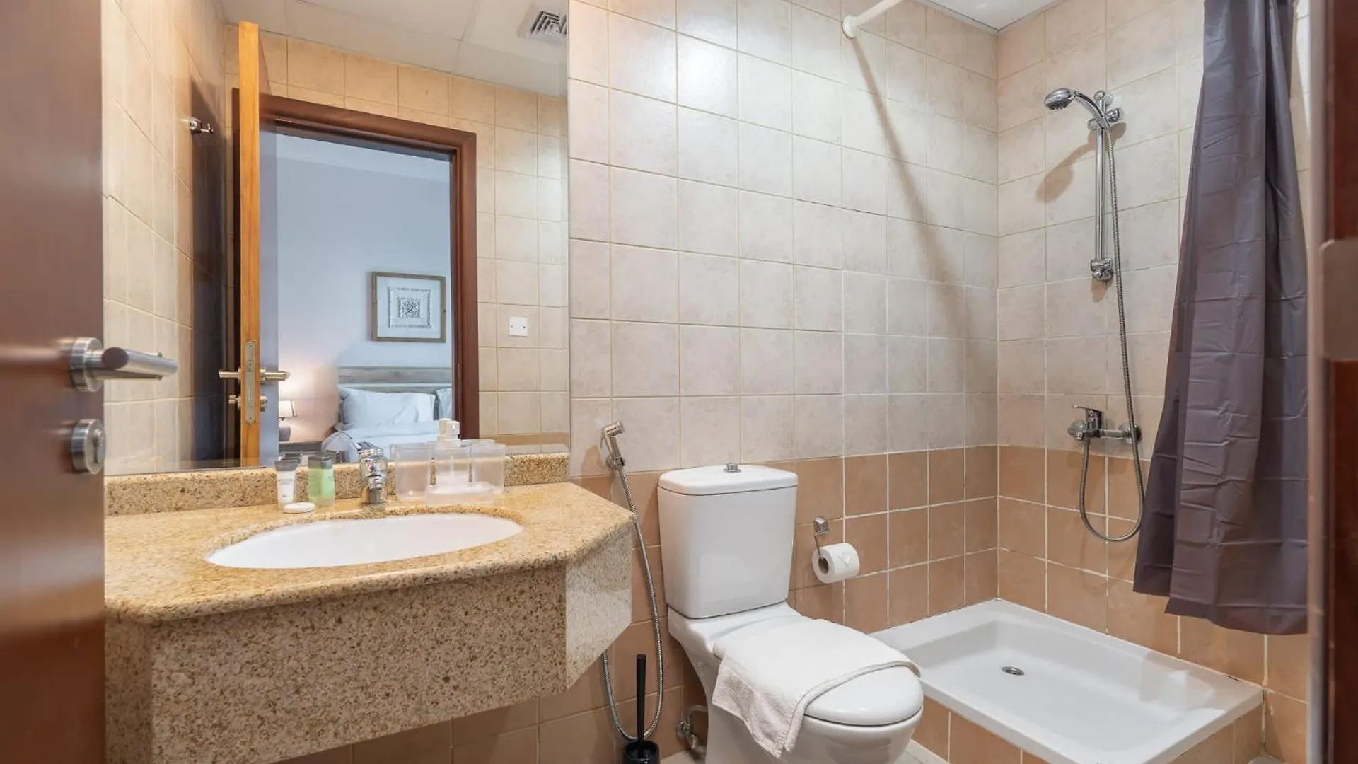 Delightful 2-Bedrooms Apartment With Homey Charm In Dubai Marina United Arab Emirates